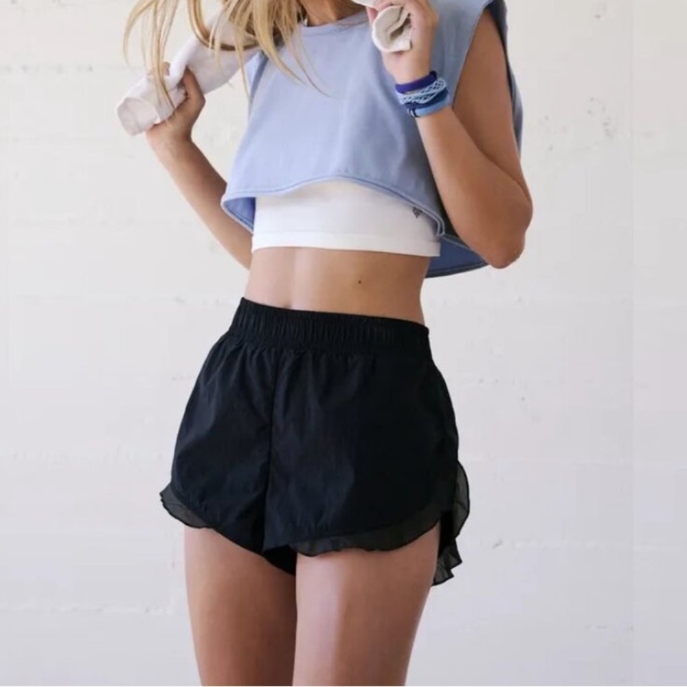 FP Movement Tough Stuff Athletic Shorts Womens Black Elastic Ruffles Medium